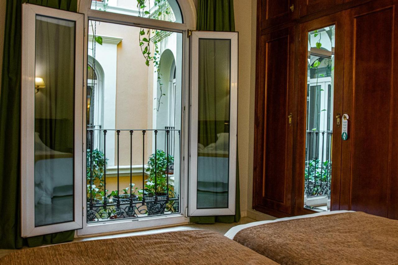 Hotel Reina Cristina Granada Exterior photo