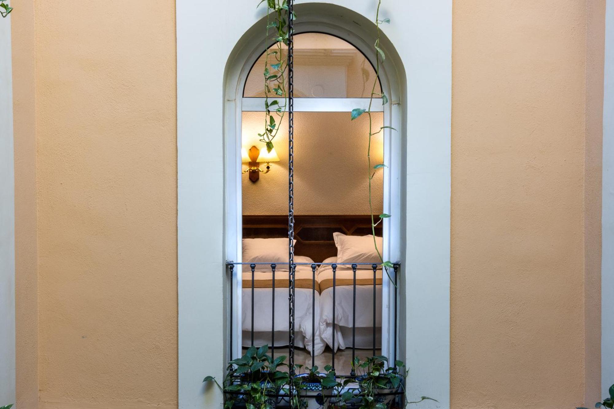 Hotel Reina Cristina Granada Exterior photo