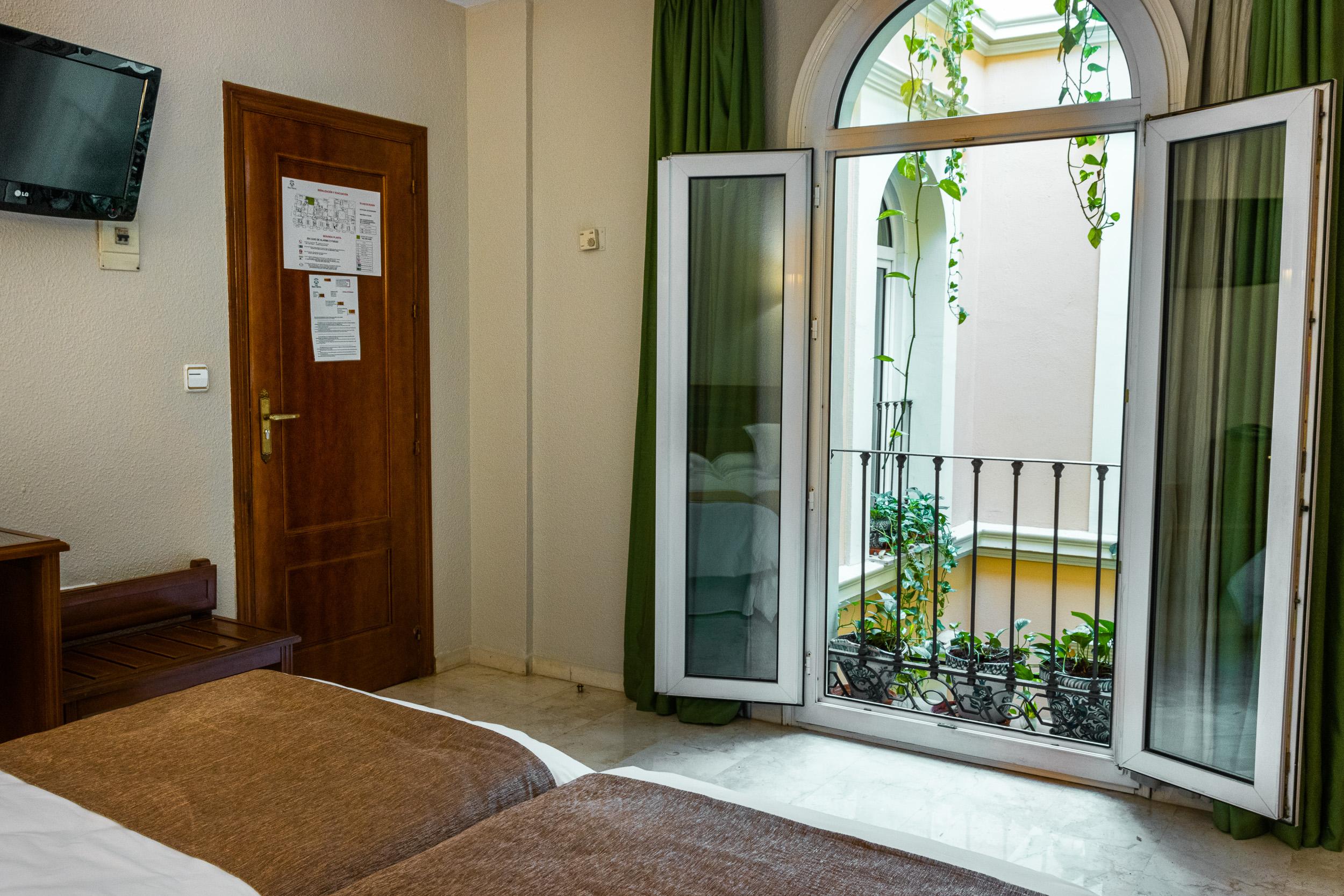 Hotel Reina Cristina Granada Exterior photo
